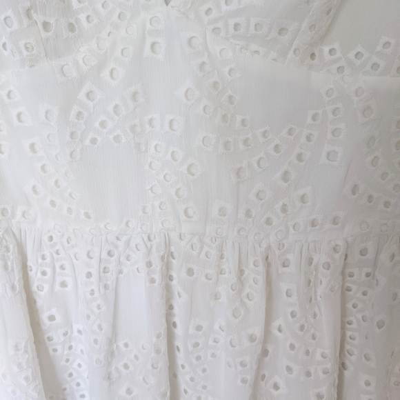 SHOSHANNA Jordi Optic White Eyelet Puff Sleeve V Neck Asymmetrical Midi Dress - Picture 5 of 9